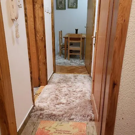 Pine Forest 公寓 *